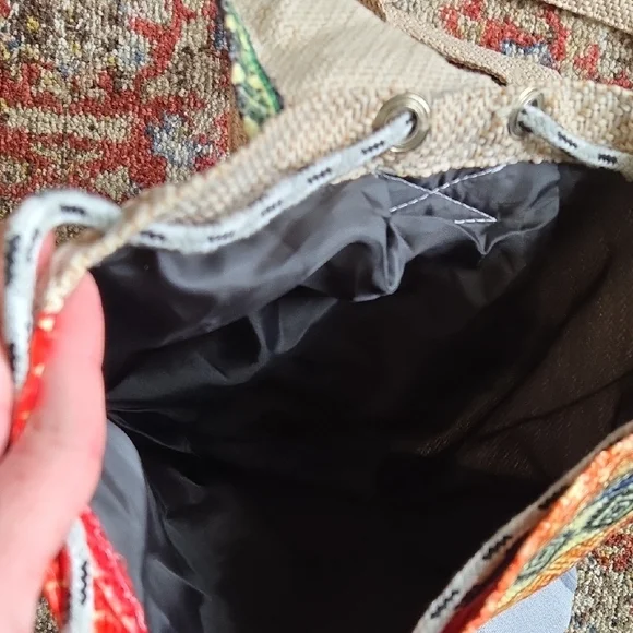 Colorful Design Backpack - Picture 4 of 4